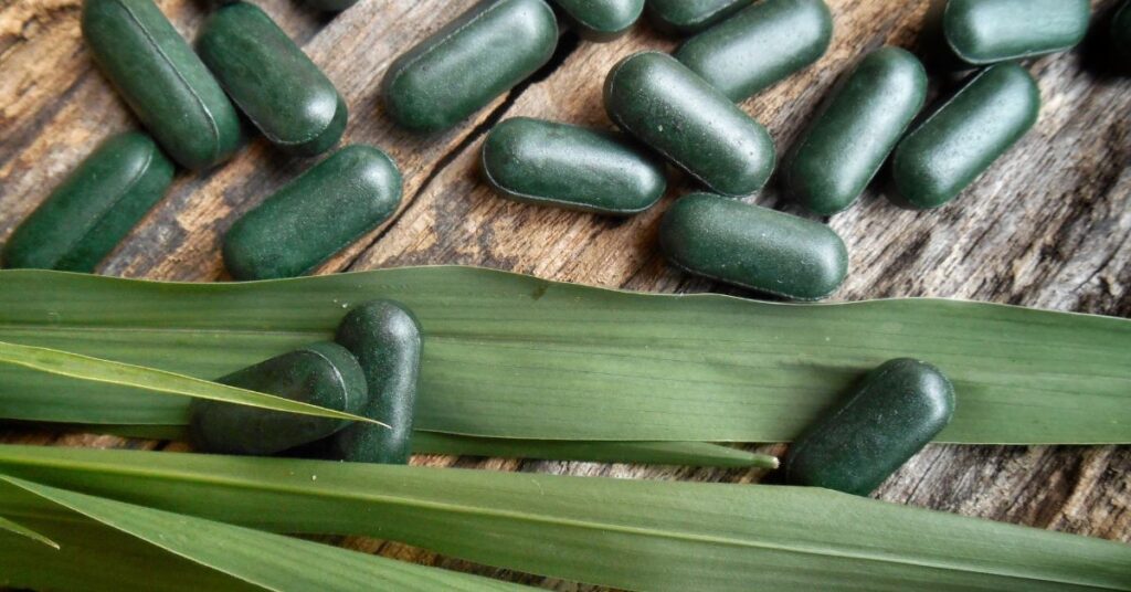 Does chlorophyll help with iron deficiency